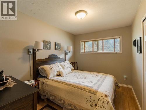 1663 Moran Road Road, Thrums, BC - Indoor Photo Showing Bedroom