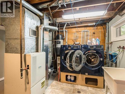 1663 Moran Road Road, Thrums, BC - Indoor Photo Showing Basement