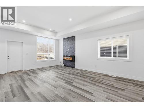 154 Williams Street, Kamloops, BC - Indoor With Fireplace