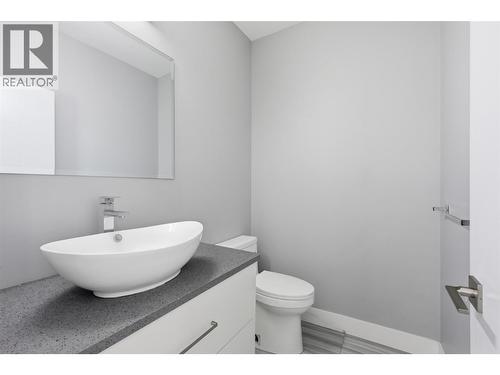 154 Williams Street, Kamloops, BC - Indoor Photo Showing Bathroom