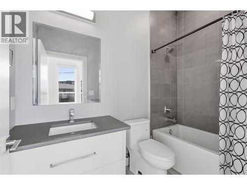 154 Williams Street, Kamloops, BC - Indoor Photo Showing Bathroom