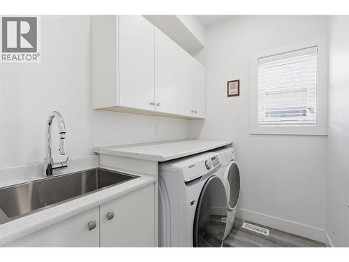 154 Williams Street, Kamloops, BC - Indoor Photo Showing Laundry Room