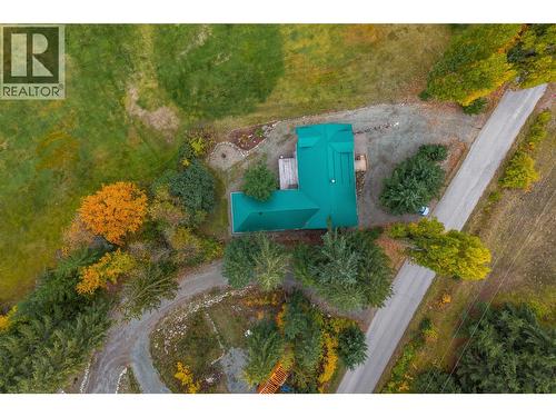 7799 Golf Course Road, Anglemont, BC - Outdoor