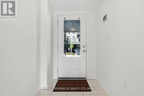 1392 Coral Springs Path, Oshawa, ON - Indoor Photo Showing Other Room