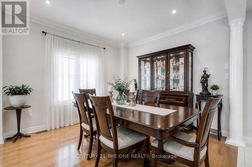 58 Shadow Falls Drive, Richmond Hill, ON - Indoor Photo Showing Dining Room
