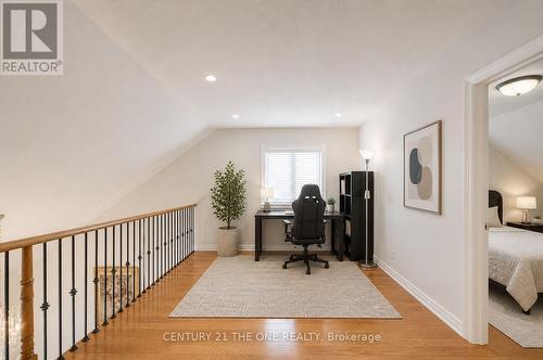 58 Shadow Falls Drive, Richmond Hill, ON - Indoor