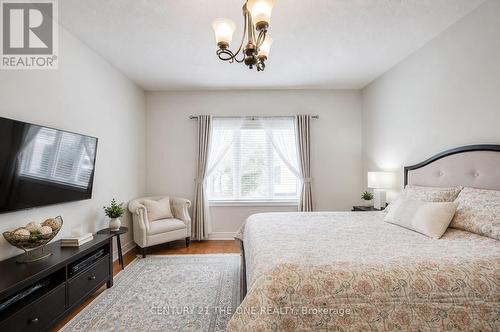 58 Shadow Falls Drive, Richmond Hill, ON - Indoor Photo Showing Bedroom
