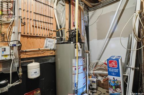 234 Greenfield Crescent, Saskatoon, SK - Indoor Photo Showing Basement