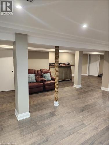 2019 Dundas Street, Burlington, ON - Indoor