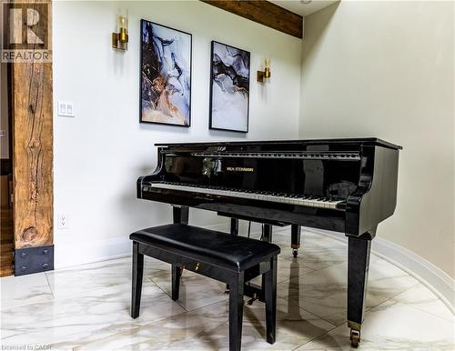 2019 Dundas Street, Burlington, ON - Indoor Photo Showing Other Room