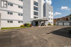 1B 516 River STREET E Prince Albert, SK S6V 0A6