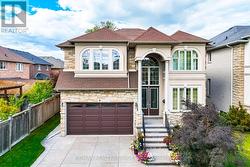 9 LORUPE COURT Hamilton, ON L9G 0B4