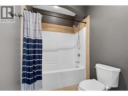 Full bathroom on the lower level - 336 Quilchena Drive, Kelowna, BC - Indoor Photo Showing Bathroom
