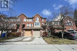 118 MUGFORD ROAD Aurora, ON L4G 7J8