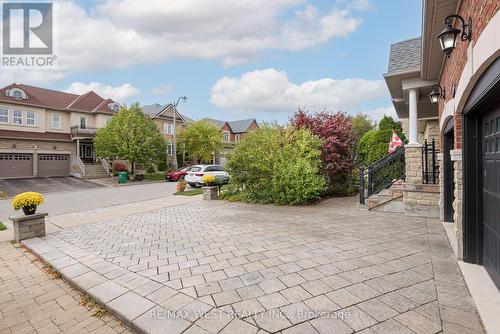 17 Hawkridge Trail, Brampton, ON - Outdoor