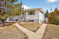 1125 8th AVENUE NW Moose Jaw, SK S6H 4G4