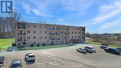 402 - 5 VALLEYSIDE DRIVE Brockton, ON N0G 2V0