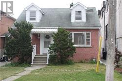 589 ST GERMAIN AVENUE Toronto, ON M5M 1X4