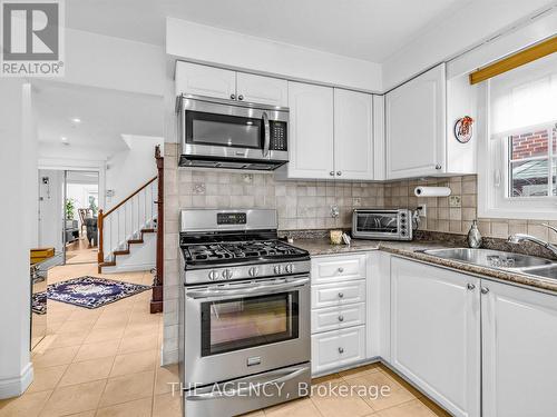 146 Crosby Avenue, Richmond Hill, ON - Indoor Photo Showing Kitchen With Double Sink