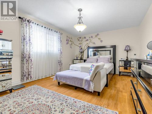 146 Crosby Avenue, Richmond Hill, ON - Indoor Photo Showing Bedroom