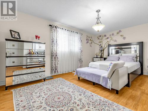146 Crosby Avenue, Richmond Hill, ON - Indoor Photo Showing Bedroom