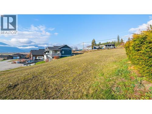 1016 Purcell Crescent, Creston, BC 
