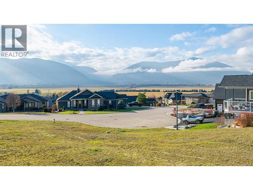 1016 Purcell Crescent, Creston, BC 