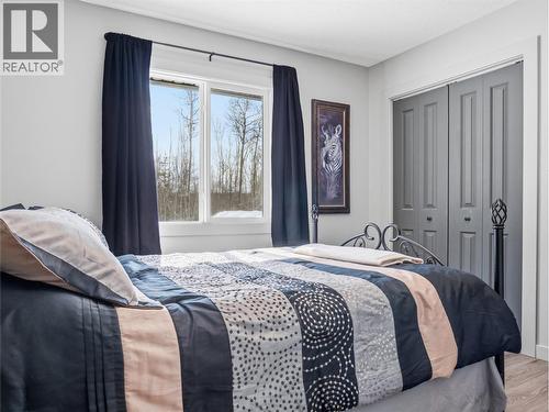 13323 Torvan Subdivision, Dawson Creek, BC - Indoor Photo Showing Bedroom