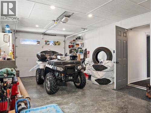 13323 Torvan Subdivision, Dawson Creek, BC - Indoor Photo Showing Garage