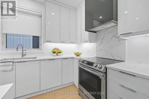 40 Ivy Crescent, Thorold (Confederation Heights), ON - Indoor Photo Showing Kitchen