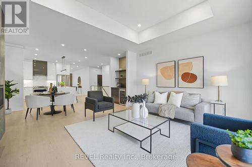 40 Ivy Crescent, Thorold (Confederation Heights), ON - Indoor Photo Showing Living Room