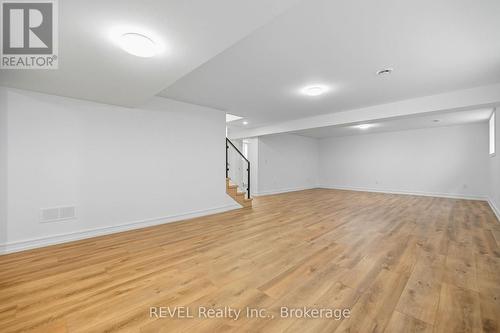 40 Ivy Crescent, Thorold (Confederation Heights), ON - Indoor Photo Showing Other Room