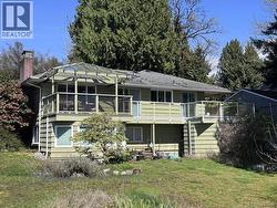 1430 NELSON AVENUE  West Vancouver, BC V7T 2G8