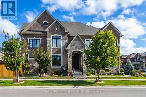 13 ARKSEY STREET  Whitby, ON L1P 0G5