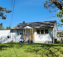 4371 Shelbourne St Saanich, BC V8N 3G4