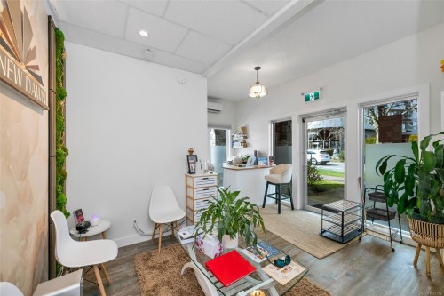 111-689 Hoffman Ave, Langford, BC - Indoor