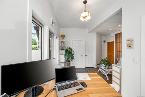 111-689 Hoffman Ave, Langford, BC - Indoor Photo Showing Other Room
