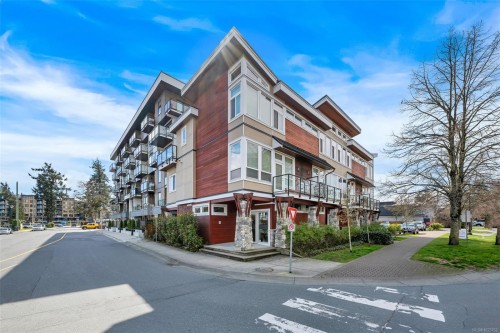 111-689 Hoffman Ave, Langford, BC - Outdoor With Facade