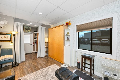 111-689 Hoffman Ave, Langford, BC - Indoor Photo Showing Other Room