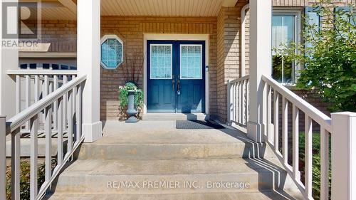 2307 Pilgrim Square, Oshawa, ON - Outdoor With Exterior