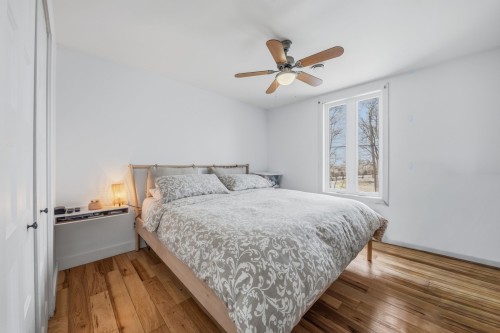Chambre à coucher principale - 4556 Ch. Salaberry, Carignan, QC - Indoor Photo Showing Bedroom