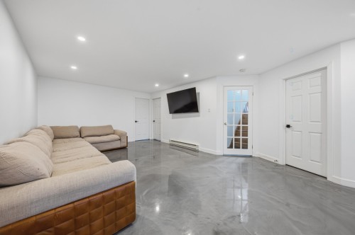 Salle familiale - 4556 Ch. Salaberry, Carignan, QC - Indoor Photo Showing Other Room