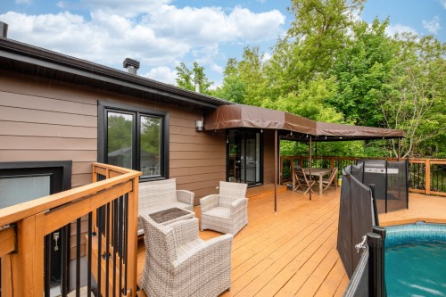 Balcon - 4556 Ch. Salaberry, Carignan, QC - Outdoor With Exterior
