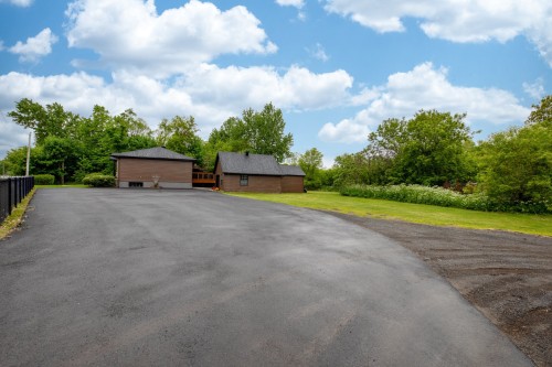 Stationnement - 4556 Ch. Salaberry, Carignan, QC - Outdoor
