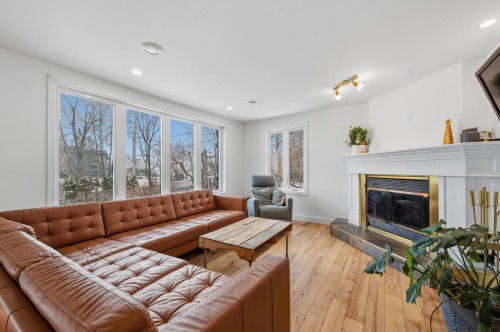 Salon - 4556 Ch. Salaberry, Carignan, QC - Indoor Photo Showing Living Room With Fireplace