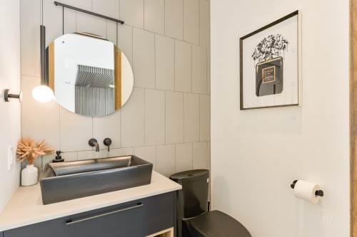 Salle d'eau - 140 Ch. Hunter, Saint-Hippolyte, QC - Indoor Photo Showing Bathroom