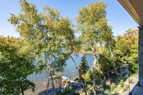 Balcon - 140 Ch. Hunter, Saint-Hippolyte, QC - Outdoor With Body Of Water With View