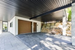 Garage - 