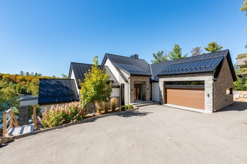 Façade - 140 Ch. Hunter, Saint-Hippolyte, QC - Outdoor