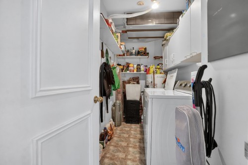 Laundry - 108-1665 Av. Victoria, Saint-Lambert, QC - Indoor Photo Showing Laundry Room